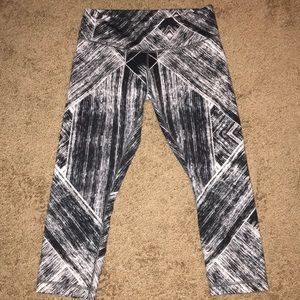 Lululemon wunder under crop pants